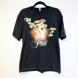 Pink The Truth About Love 2013 Tour Black Short Sleeve Tee Extra Large